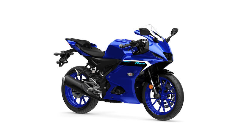 Moto Yamaha YZF R125 de 2025, color azul