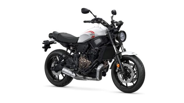 Moto Yamaha XSR 700 año 2024 color blanco
