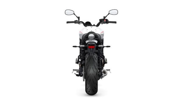 Moto Yamaha XSR 700 año 2024 vista trasera