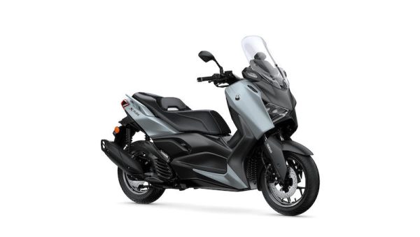 Yamaha XMAX 125 Tech MAX+ 2026 color Crystal Grey
